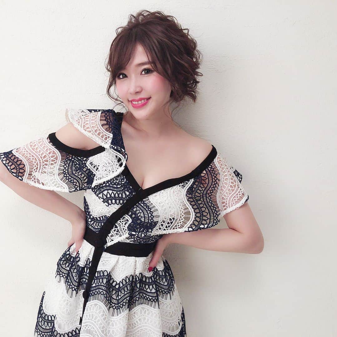 藤川沙弥さんのインスタグラム写真 - (藤川沙弥Instagram)「offshot💋﻿ だいすきな﻿ @andy_dress_official﻿ @__an_official_dress__ ﻿ の撮影へ👗📸﻿ ﻿ ﻿ ﻿ ﻿ ﻿ #shooting#model#happy#offshot#photo#photography#camera#portrait_perfection#撮影#モデル#撮影データ#写真#被写体#フリーモデル#ポートレート#촬영#모델#셀카#셀피#셀스타그램#摄影#fashion#キャバドレス#ドレス#Andy#an#アンディドレス」5月14日 15時13分 - s_a_y_a_p_i