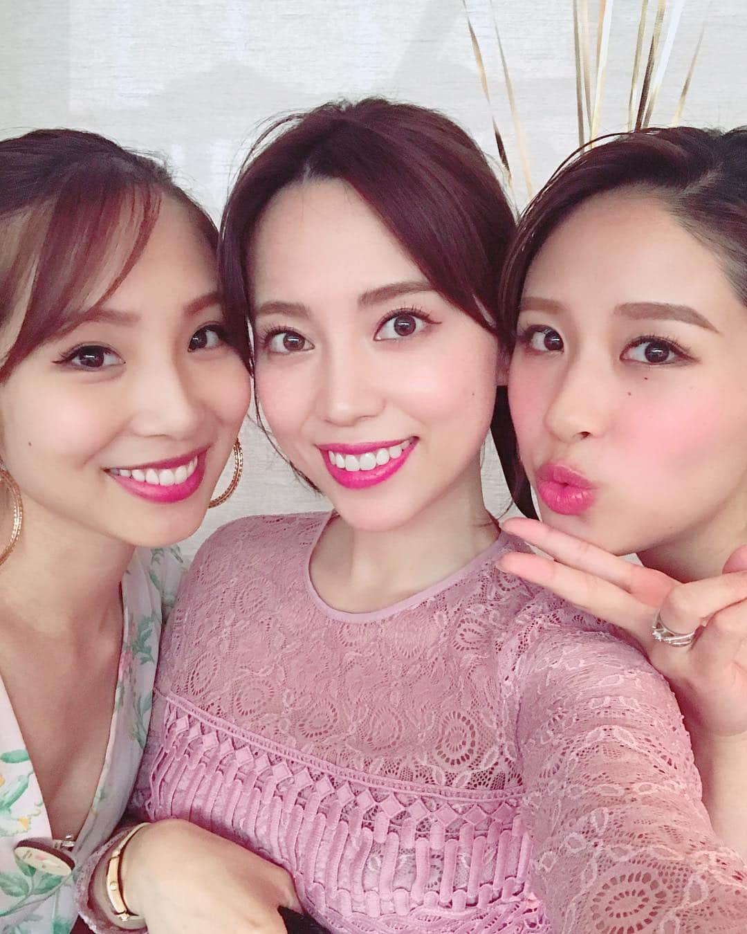 佐藤優里亜さんのインスタグラム写真 佐藤優里亜instagram 簡単 ひと手間でこなれて見えるポニーテール 暑くなるとひとつ結びにすることが増えるので ただ結ぶだけじゃなく面をツルッとさせない簡単アレンジの紹介をyoutubeにアップしました 最近