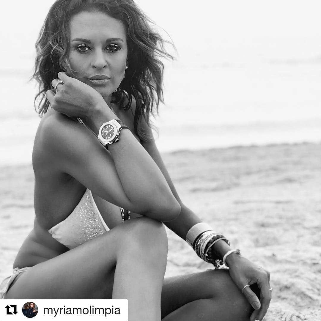 サルイリモンのインスタグラム：「#Repost @myriamolimpia with @get_repost ・・・ .. can‘t wait for summer! . . . #summer #sun #tbt #miami #livethedream #indtagood #picoftheday 📸」