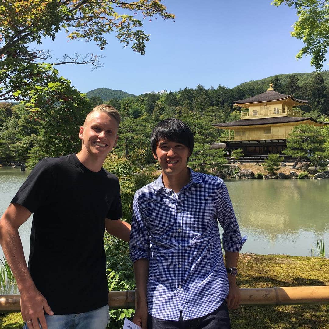 荻野広大のインスタグラム：「金閣寺🏯🇧🇷🇯🇵」