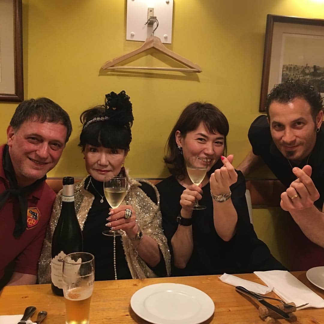 末成由美さんのインスタグラム写真 - (末成由美Instagram)「尼崎の美味しいキムチ屋のマスターと武庫之荘 のイタリアン Casareccio（カサレッチョ）に来たよ 美味しいで まだ、食べてへんけど」5月14日 20時26分 - yumisuenari