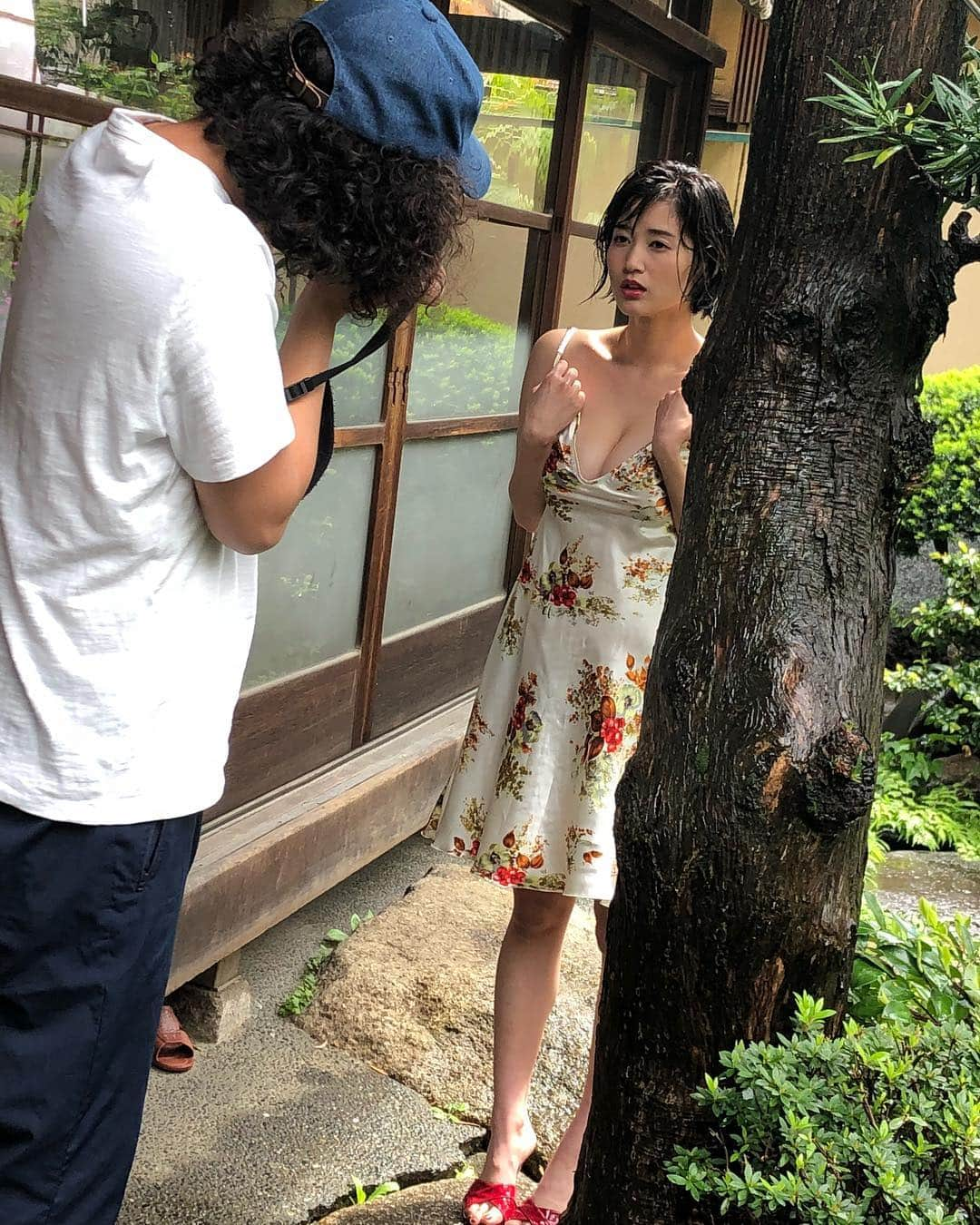 出口亜梨沙さんのインスタグラム写真 - (出口亜梨沙Instagram)「初めて表紙をさせて頂いたFLASHの発売が今日までです！！！ 皆さんもう見ていただけましたか😌？？ まだの人はまだ間に合うので是非是非見てくださいね😆💕💕 #FLASH #グラビア #出口亜梨沙」5月14日 22時06分 - arisa_deguchi