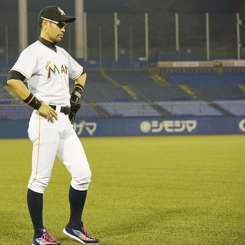 ニッチロー'さんのインスタグラム写真 - (ニッチロー'Instagram)「草野球などで守備固めの仕事しますよ  #ichiro #ichirosuzuki #51 #majorleague #baseball #mlb #イチロー 選手 #背番号51 #メジャーリーグ #ベースボール #野球 #プロ野球 #ニッチロー'」5月15日 11時50分 - nicchiro5.1