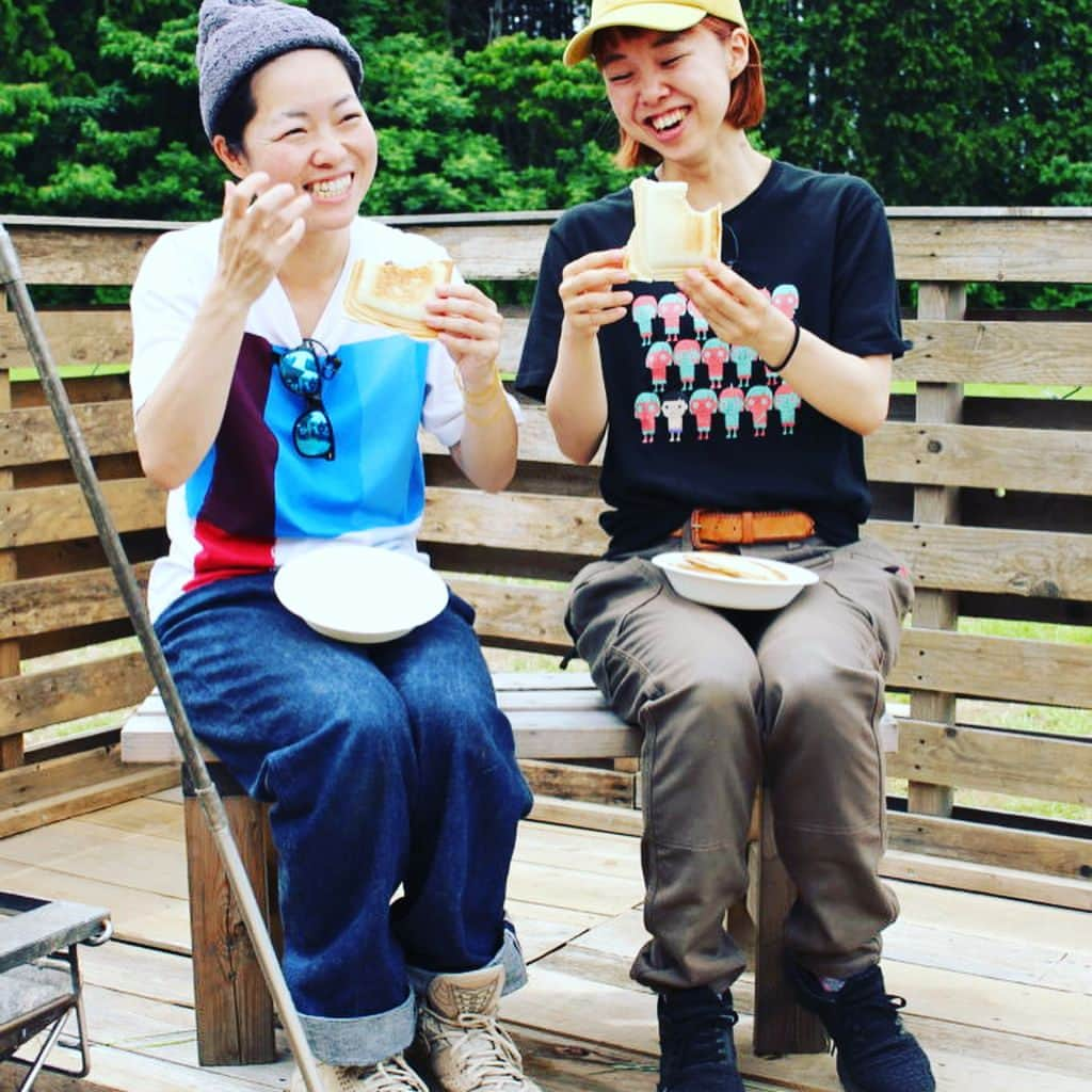 イモトアヤコさんのインスタグラム写真 - (イモトアヤコInstagram)「・ #イモトアヤコのすっぴんしゃん #tbsラジオ #ラジオキャンプ収録 #一番星ビレッジ  #斬新 #中村涼子 #https://www.tbsradio.jp/suppin/ #タイムフリーでも聴けます」6月14日 0時05分 - imotodesse