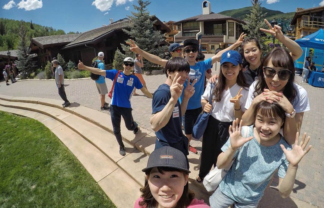 中村真緒さんのインスタグラム写真 - (中村真緒Instagram)「Bouldering World Cup in Vail🇺🇸 ・ ・ I finished 13th place😂 I could move up from 16th to 13th place, but I couldn't get the tops all problems😢 I practice more hard and l want to be more strong 💪 ・ Thank you to take a picture together @margojain ⭐︎ ・ ・ 準決勝は13位で終了！ 予選から順位を上げられ、苦手だと思っていたアメリカ戦で自己最高順位を取れたのは嬉しいけれど、やっぱりもっとたくさんの課題を登りきりたかった！！ 日本に帰ったらワールドユースまでにもっとトレーニングして、強くなります！ ・ ・ #tenaya #chillaz #climbing #bouldering #クライミング #ボルダリング #bwc2018」6月10日 11時45分 - mao___nakamura