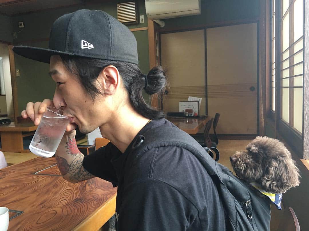 DJ FUKUのインスタグラム：「マメンDJ AKAKABE withころ #福井up #djakakabe #lcmcz #ころはかわいい」