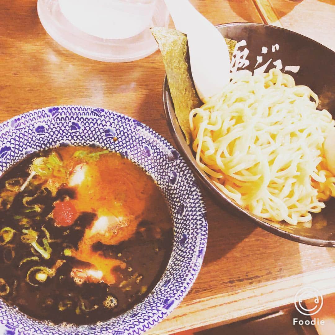 のインスタグラム：「おひさしぶりの更新。 やっぱりラーメン。  #tokyo #立川 #アレアレア #ラーメン #極ジョー さん #つけ麺 #梅雨 #偏頭痛 #東京にきてから #つらたん」