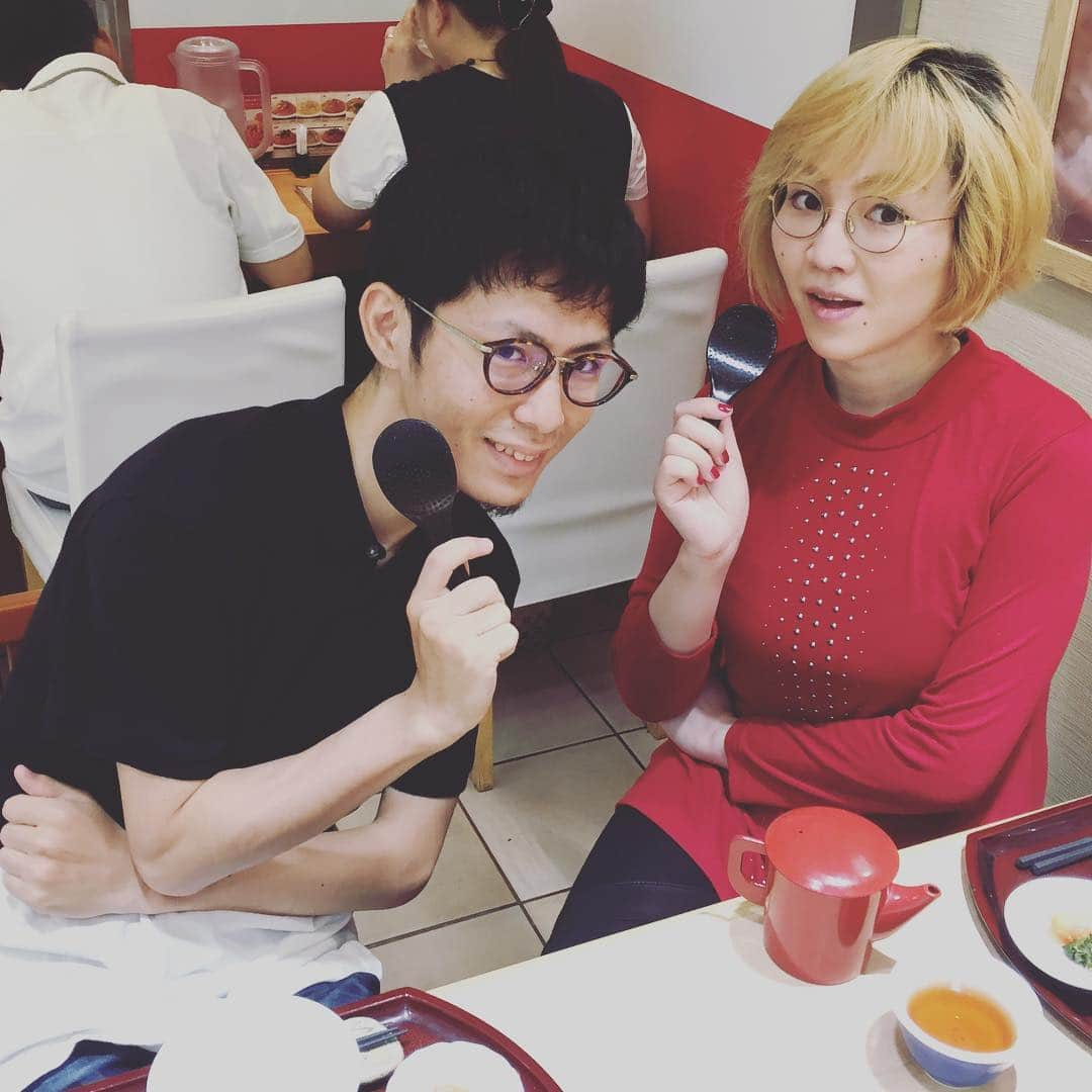 川村由紀さんのインスタグラム写真 - (川村由紀Instagram)「久々に中尾モンチ君と朝飯鯛茶漬け🐠#fukuoka バイバイ✈️ #masakimatsushima」6月10日 12時36分 - yukikawamura821