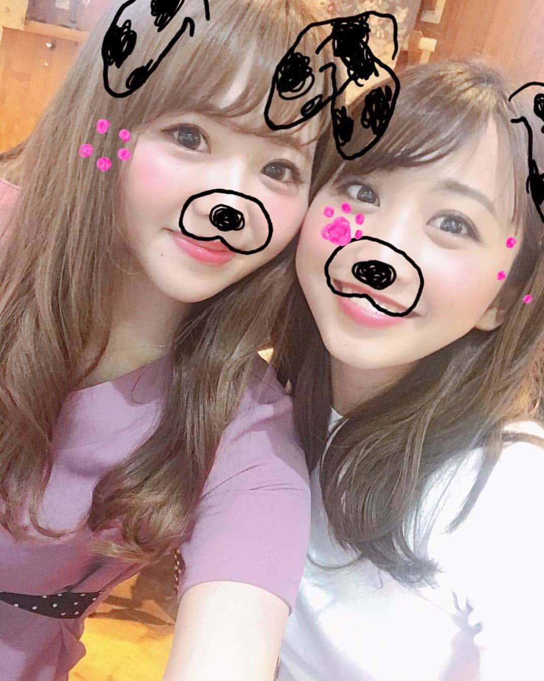 のインスタグラム：「. . 久しぶりのかほちゃんっ🐶💓 ディズニー行く予定だったけどお天気悪いから延期して💭 新宿でランチしてお買い物🛍💕 楽しすぎてあっというま🤣💓らぶ Dハロも上海ディズニーも💓たのしみーっ🐻🎀 . .」