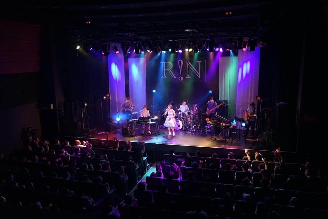 R!Nのインスタグラム：「Live Photo 2018.06.07 ワンマンライブ @ 渋谷マウントレーニアホールプレジャープレジャー . 📷 by 桝田涼太 . #Portrait #photo #model #singer #singersongwriter #music #ワンマンライブ #musicismylife #photography #ライブ #渋谷 #コンサート #ホール #image #instagood #instapic #like4like #followme #写真好きな人と繋がりたい #写真 #坂本理沙 #RIN #Gemie #KWC2017 #instamusic #ライブ #カラオケバトル  #liveperformance #RINワンマン0607」