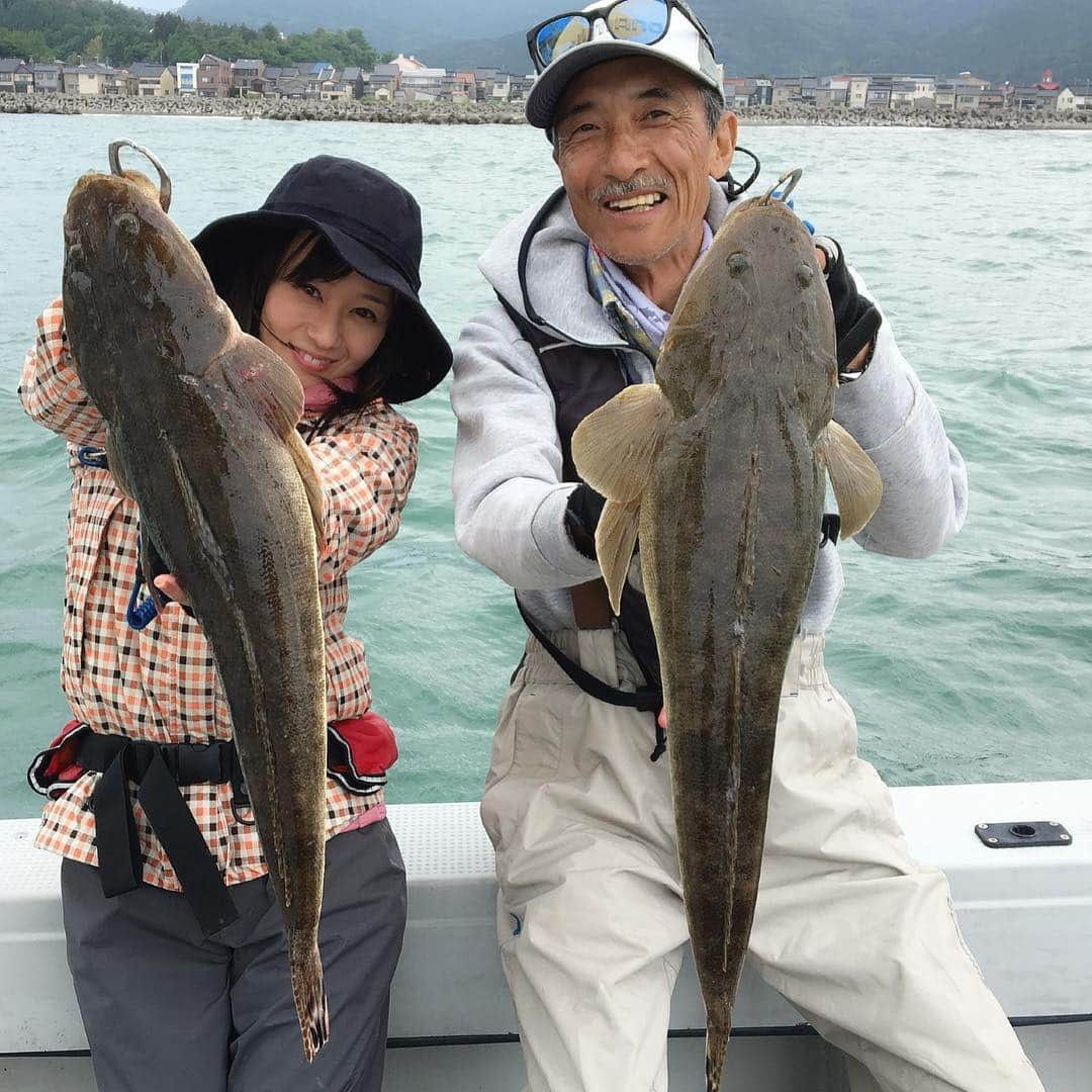 柳野玲子さんのインスタグラム写真 - (柳野玲子Instagram)「ナイスサイズゲット(*´꒳`*) #釣り #fishing #マゴチ #ロクマル #ワインド #ルアー #海釣り #船釣り #新潟 #能生 #彩波 #釣りビジョン #五畳半の狼 #菅原正志 さん #ぎのっち #課外授業」6月12日 1時06分 - yanaginoreiko