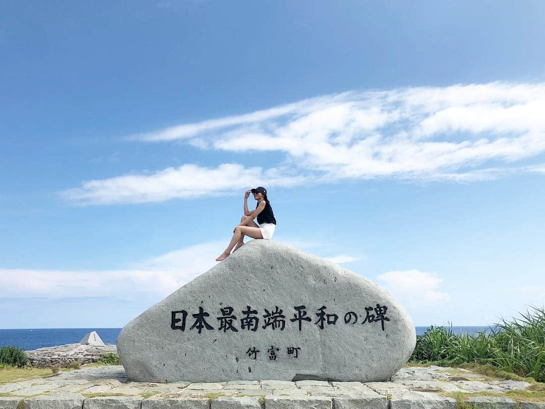 王子咲希(saki ouji)さんのインスタグラム写真 - (王子咲希(saki ouji)Instagram)「. . #日本最南端の島 🛳 . 宮古島に2泊した後は 黒島、波照間島に1泊ずつ💗 民宿も最高だった〜〜 . #宮古島#黒島#波照間島 #日本最南端の碑#波照間 #最南端#民宿#沖縄#離島 #okinawa#miyakojima#haterumajima #instagood#instalike#instatravel #refresh」6月11日 20時10分 - sakiouji