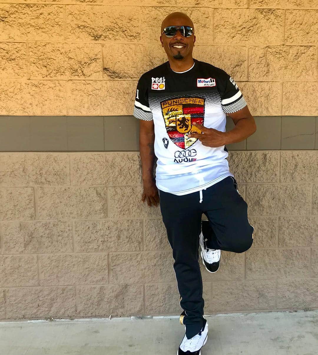 MCハマーさんのインスタグラム写真 - (MCハマーInstagram)「#Monday ... stick to the plan. All things work together to the good !!! ✊🏾💯 #BestLife 🙏🏿」6月12日 10時19分 - mchammer