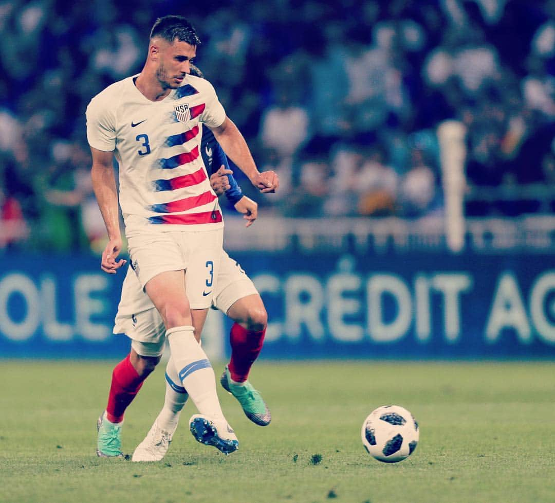 マット・ミアガさんのインスタグラム写真 - (マット・ミアガInstagram)「Good result away 🇺🇸vs🇫🇷 Head is okay !」6月12日 5時37分 - mattmiazga