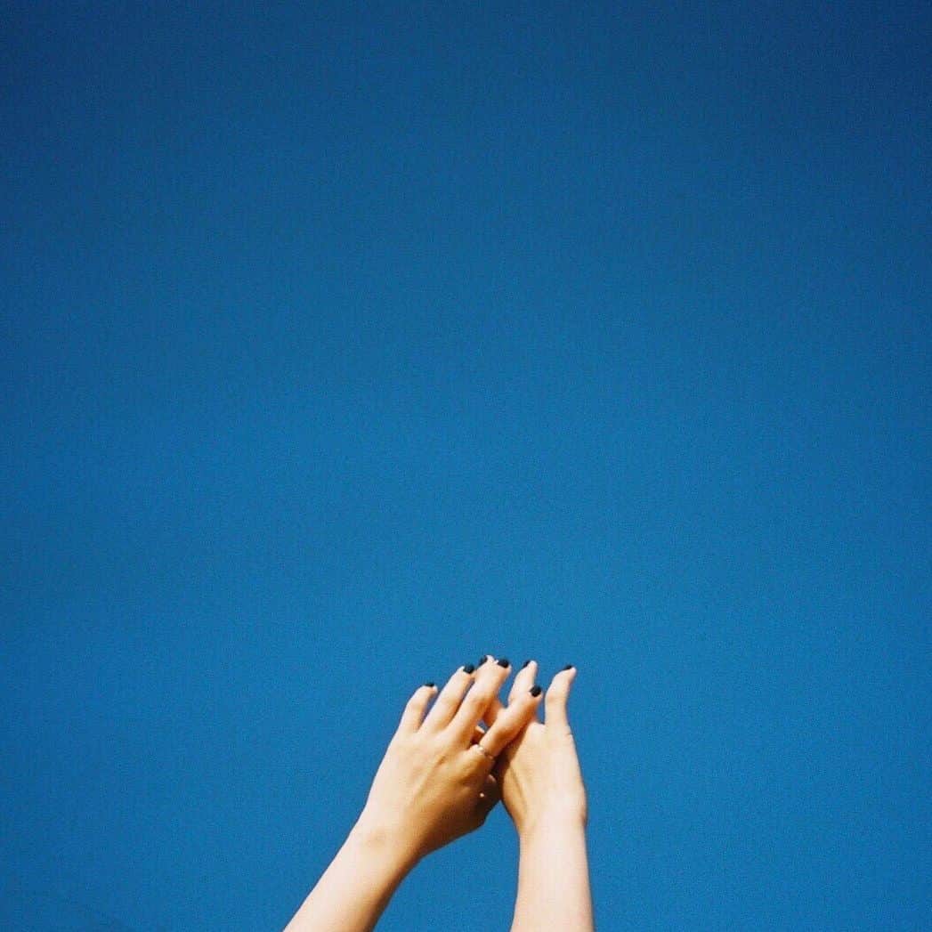 久保田紗友さんのインスタグラム写真 - (久保田紗友Instagram)「無意識に青が好きらしい」6月12日 12時05分 - kubotasayu