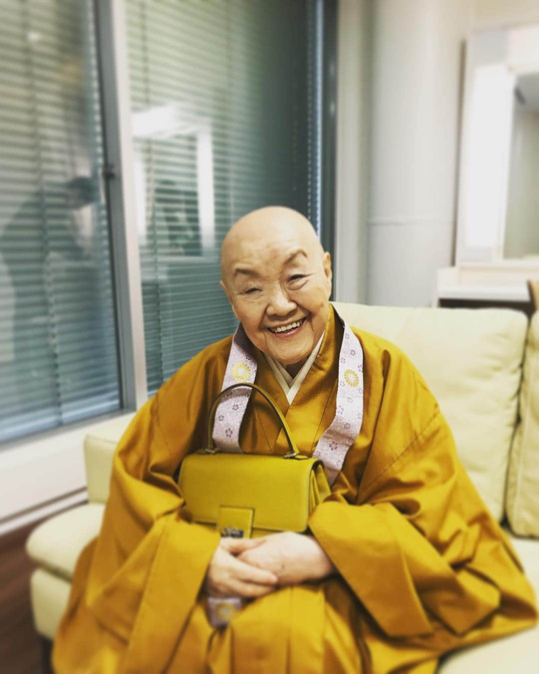 瀬戸内寂聴さんのインスタグラム写真 - (瀬戸内寂聴Instagram)「明日は日本テレビ、8：00〜「スッキリ」に生放送に出演します😃. . . 朝早いので早く寝ないと😪. . 久しぶりの東京では、『愛することばあなたへ』の本の宣伝で大忙しです。. . スッキリ、ご覧ください！. . . #インスタ18回目 #瀬戸内寂聴 #スッキリ生放送 #まなほ起こしてね #愛することばあなたへ」6月12日 20時17分 - jakucho_setouchi