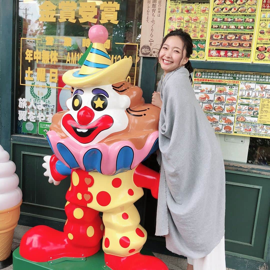 畠山愛理さんのインスタグラム写真 - (畠山愛理Instagram)「みんなでお昼ご飯🍔♡ スタイリストさんと メイクさんと👗💄 @plst_official  #plst」6月13日 12時46分 - airihatakeyama