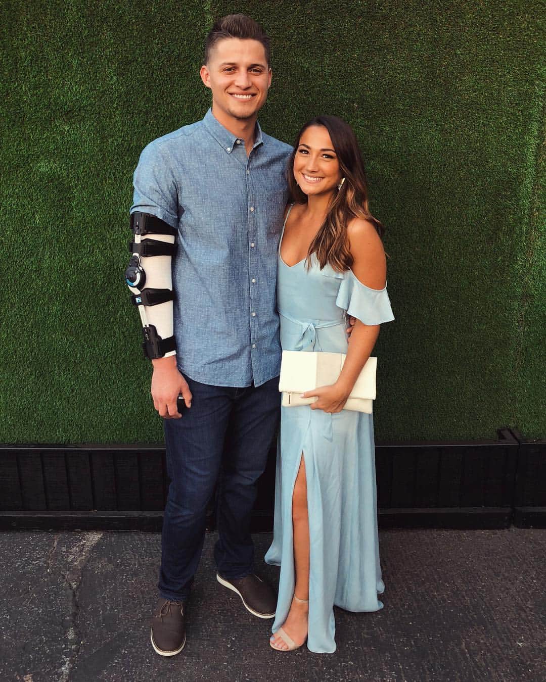 のインスタグラム：「LA Dodgers Foundation Gala with this one @madyvanham #LADFG」
