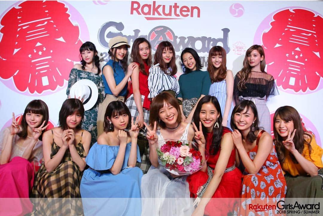 ガールズアワードさんのインスタグラム写真 - (ガールズアワードInstagram)「. ---------------------------------------------- Rakuten GirlsAward2018 SPRING/SUMMER🍒 ---------------------------------------------- #nonnostage @nonno_magazine  次回 Rakuten GirlsAward 2018 AUTUMN/WINTER は、 2018年9月16日(日)幕張メッセ1-3ホールにて開催決定🖤  #GirlsAward#RakutenGirlsAward2018SS#ガルアワ#ガーズアワード#nonno#ノンノ#LIVEO」6月13日 17時26分 - girlsaward_official