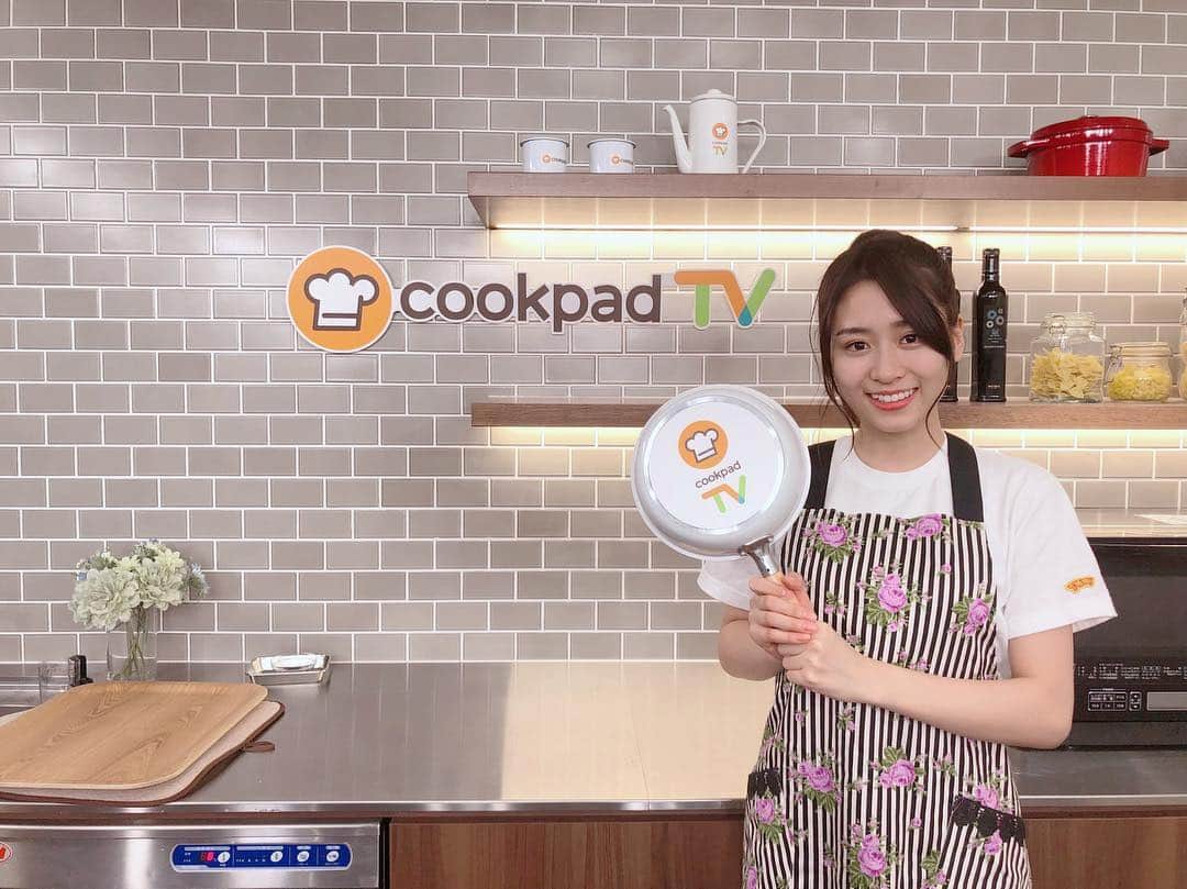 内木志さんのインスタグラム写真 - (内木志Instagram)「ステキなキッチンでした✨ 将来こんなキッチンのあるお家に住みたい🏠 生配信見てくださった皆さんありがとうございました😊🍳❤️ #cookpad #cookpadtv #アプリで見逃し配信あります」6月13日 20時23分 - cocoro_naiki