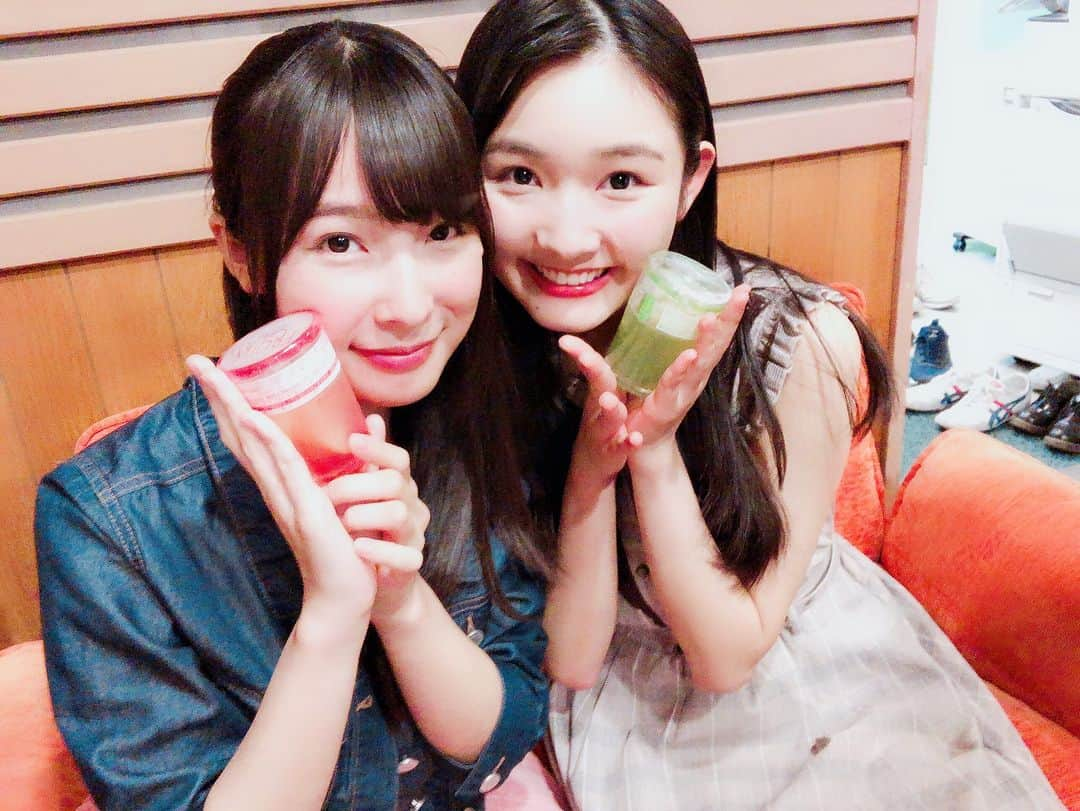 川崎あやさんのインスタグラム写真 - (川崎あやInstagram)「劇団サンバカーニバルありがとうございました😊💋 また来週🙆  #劇団サンバカーニバル #劇団ひとり #レギュラーラジオ #ラジオ #川崎あや #くびれスト」5月20日 22時08分 - kawasaki__aya