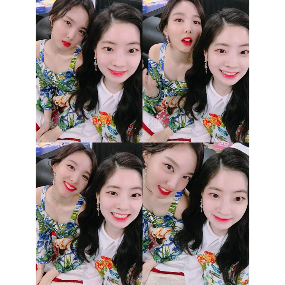 TWICEさんのインスタグラム写真 - (TWICEInstagram)「우리 원스 최고야 센스까지 있기 없기😙 3일 동안 말로 형용할 수 없을 정도로 행복했어요 또 만나요 #ONCE 💕💕💕💕💕💕💕 💕 💕」5月21日 18時41分 - twicetagram