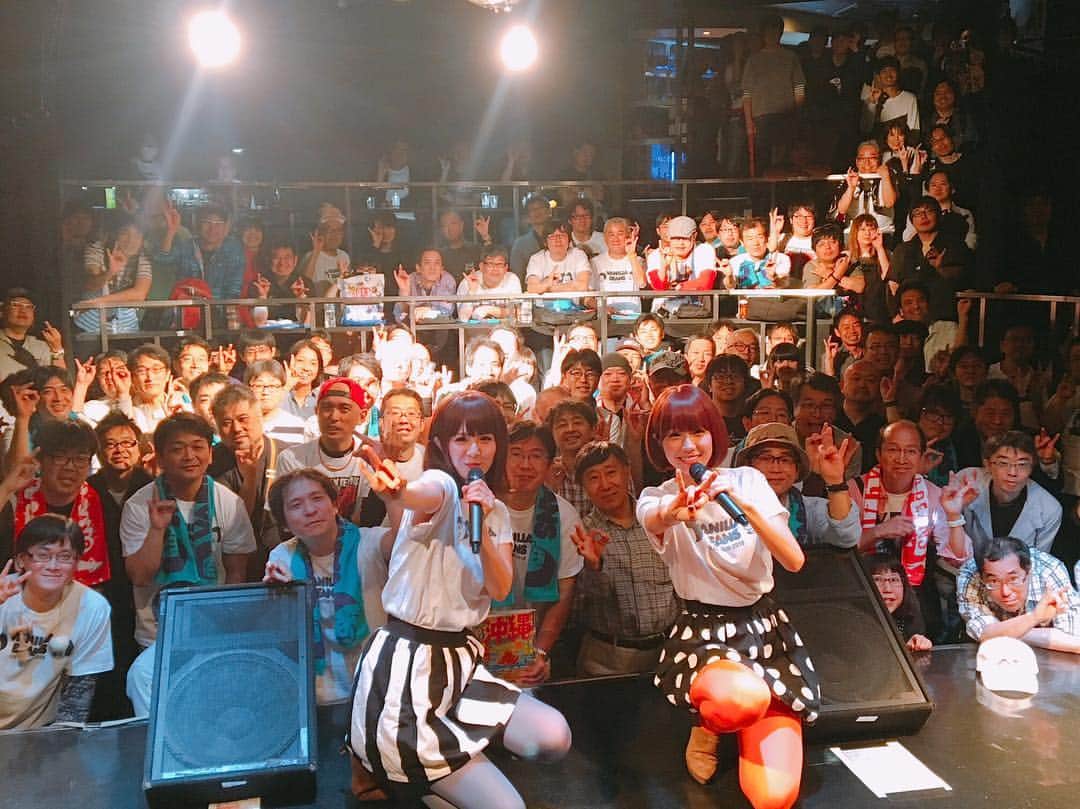 バニラビーンズのインスタグラム：「バニビ全国ツアーin渋谷Glad お集まり頂いたファンの方々、関係者の方々 ありがとうございました！ 皆様のお蔭で無事ツアーファイナルを迎えられました！ 各会場にお越しくださったファンの方々もありがとうございました！ またツアーが出来るよう、頑張りますので皆様応援よろしくお願い致します！ #バニビ #KBS」