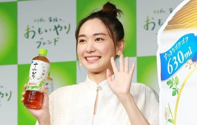 新垣結衣 ガッキーのインスタグラム：「#新垣結衣 が21日、ベルサール渋谷ファーストで行われた「2018年 #十六茶 ブランド戦略発表会」に出席、同ブランドのCMキャラクターが10年目となることに「10年続くことはなかなかないのでうれしい」と感謝の言葉を述べた。  #aragakiyui #ガッキー」