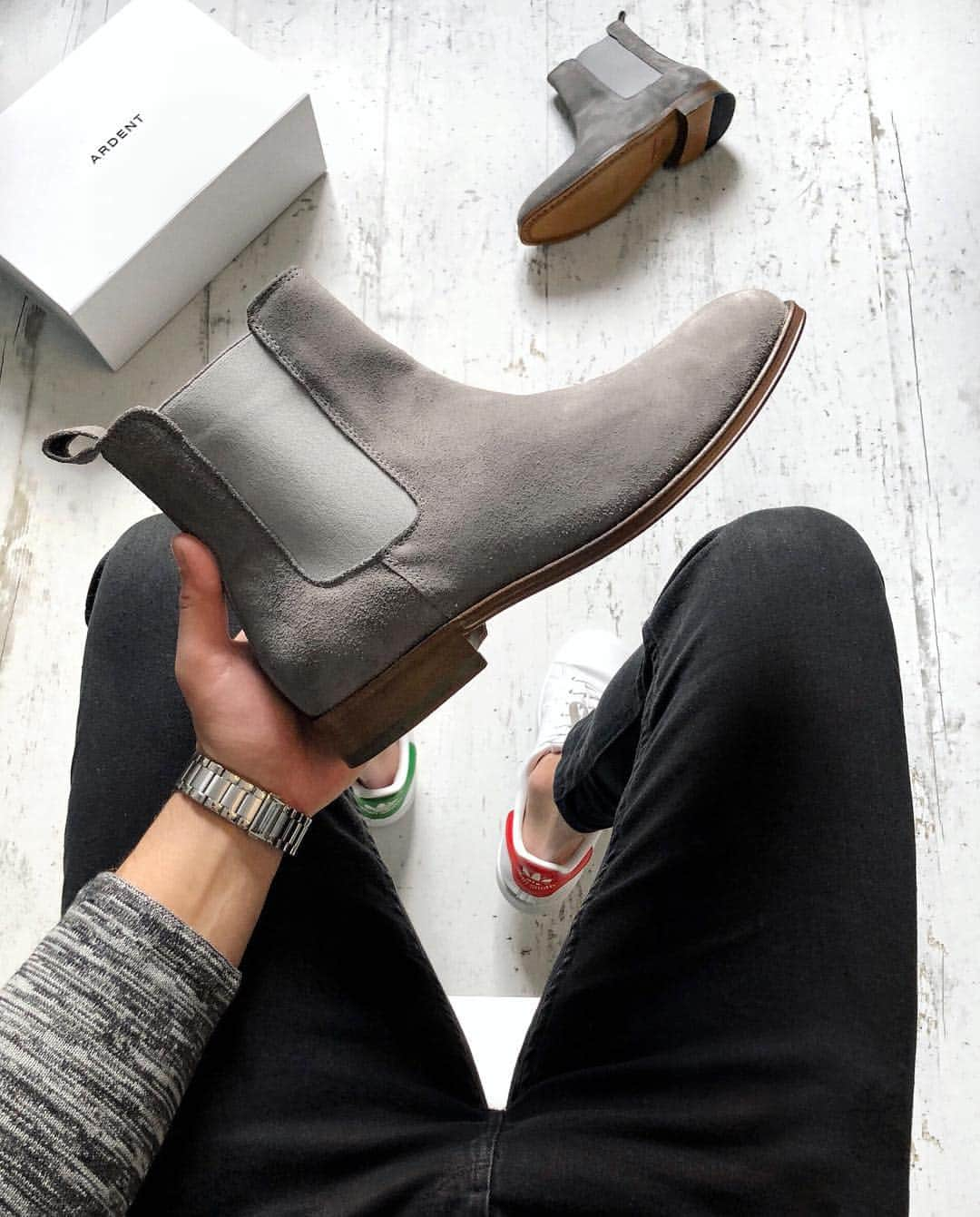 Stefano Trattoさんのインスタグラム写真 - (Stefano TrattoInstagram)「New in! Yes or No guys? #chelseaboots #anthracite by @ardentclo !」5月22日 4時07分 - stefanotratto