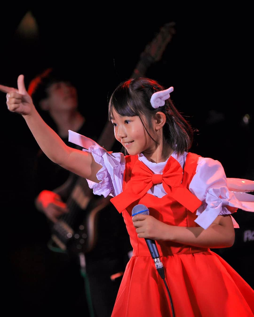 小杉ゆんさんのインスタグラム写真 - (小杉ゆんInstagram)「ゆんゆん初ライブ！ ギターではなく、ボーカル🎤での初ライブでした…！ 地元静岡まで駆けつけてくれたファンの皆様のお陰で、初回とは思えないくらい盛り上がりました(´；Д；`) お写真もたくさんありがとうございます😭  #ライブハウス #ROXY静岡 #音楽天国 #vocalshowcase #小杉ゆん #ゆんゆん #小学4年生 #ギター女子 #子役 #vocal #live #js #kidsmodel #カードキャプターさくら」5月22日 9時06分 - kosugiyun