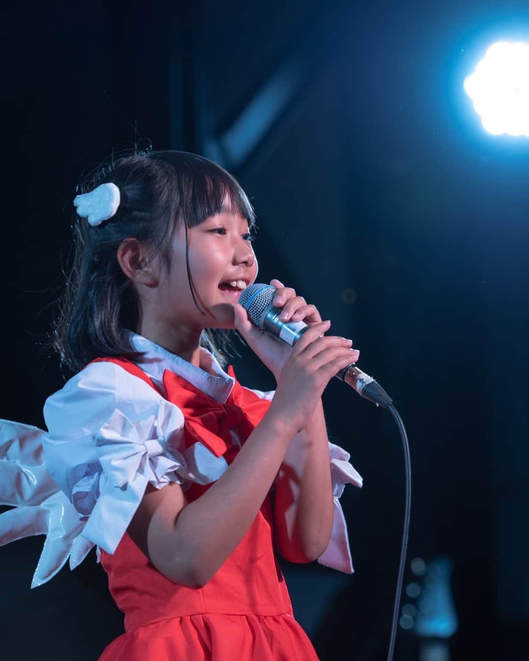 小杉ゆんさんのインスタグラム写真 - (小杉ゆんInstagram)「ゆんゆん初ライブ！ ギターではなく、ボーカル🎤での初ライブでした…！ 地元静岡まで駆けつけてくれたファンの皆様のお陰で、初回とは思えないくらい盛り上がりました(´；Д；`) お写真もたくさんありがとうございます😭  #ライブハウス #ROXY静岡 #音楽天国 #vocalshowcase #小杉ゆん #ゆんゆん #小学4年生 #ギター女子 #子役 #vocal #live #js #kidsmodel #カードキャプターさくら」5月22日 9時06分 - kosugiyun