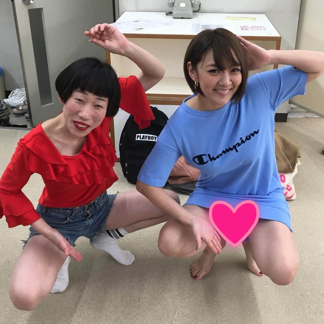 みかんさんのインスタグラム写真 - (みかんInstagram)「ちょっと漏れてますが(笑) うちの息子が毎日、牧野さんのマネばかりする🤭 この後日テレでものまねGPに出演させて頂いてます♫ お時間あれば是非😎 #牧野ステテコ #ものまねGP #この後すぐ」5月22日 19時36分 - mikan02241984