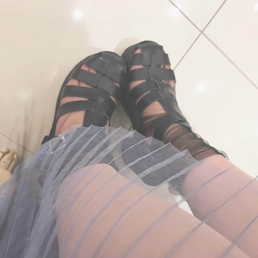 豊田留妃さんのインスタグラム写真 - (豊田留妃Instagram)「❤︎ ・  BUBBLESの靴 どれもこれもヘビロテで最高すぎる☺︎︎ ・ ・  #bubbles #shoes #cute #instafashion」5月22日 20時12分 - runstagram_717