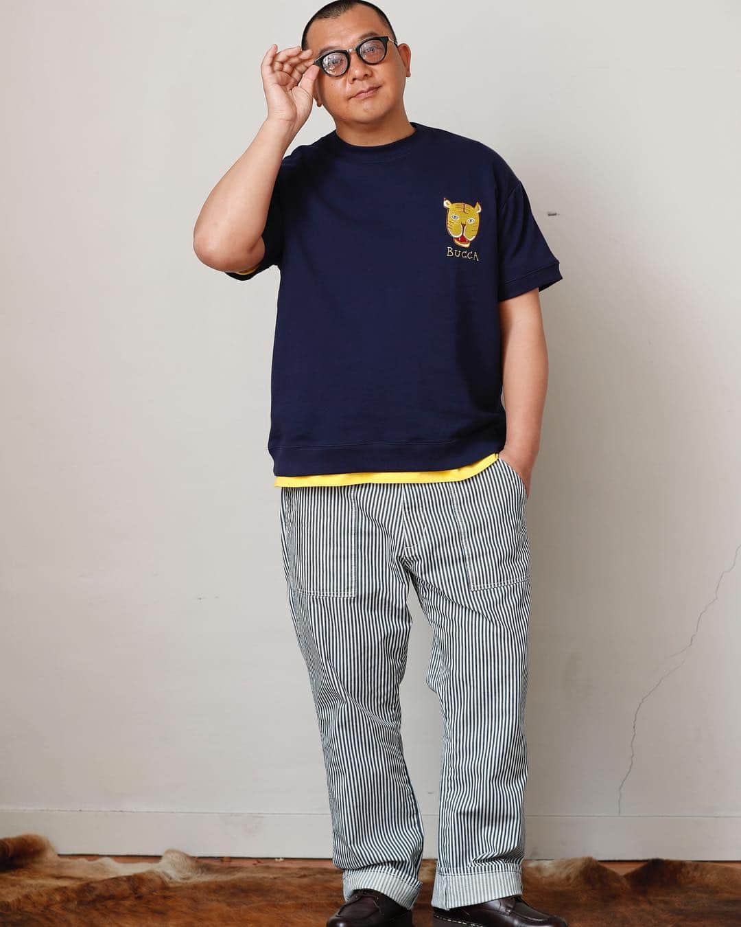 Bucca 44さんのインスタグラム写真 Bucca 44instagram 夏オススメコーディネート Tops タイガープルオーバー 5 990 Tax Bottoms ベイカーパンツ 22 990 Tax 半袖スウェットには ヒッコリーパンツの合わせがオススメです Zozotown店は