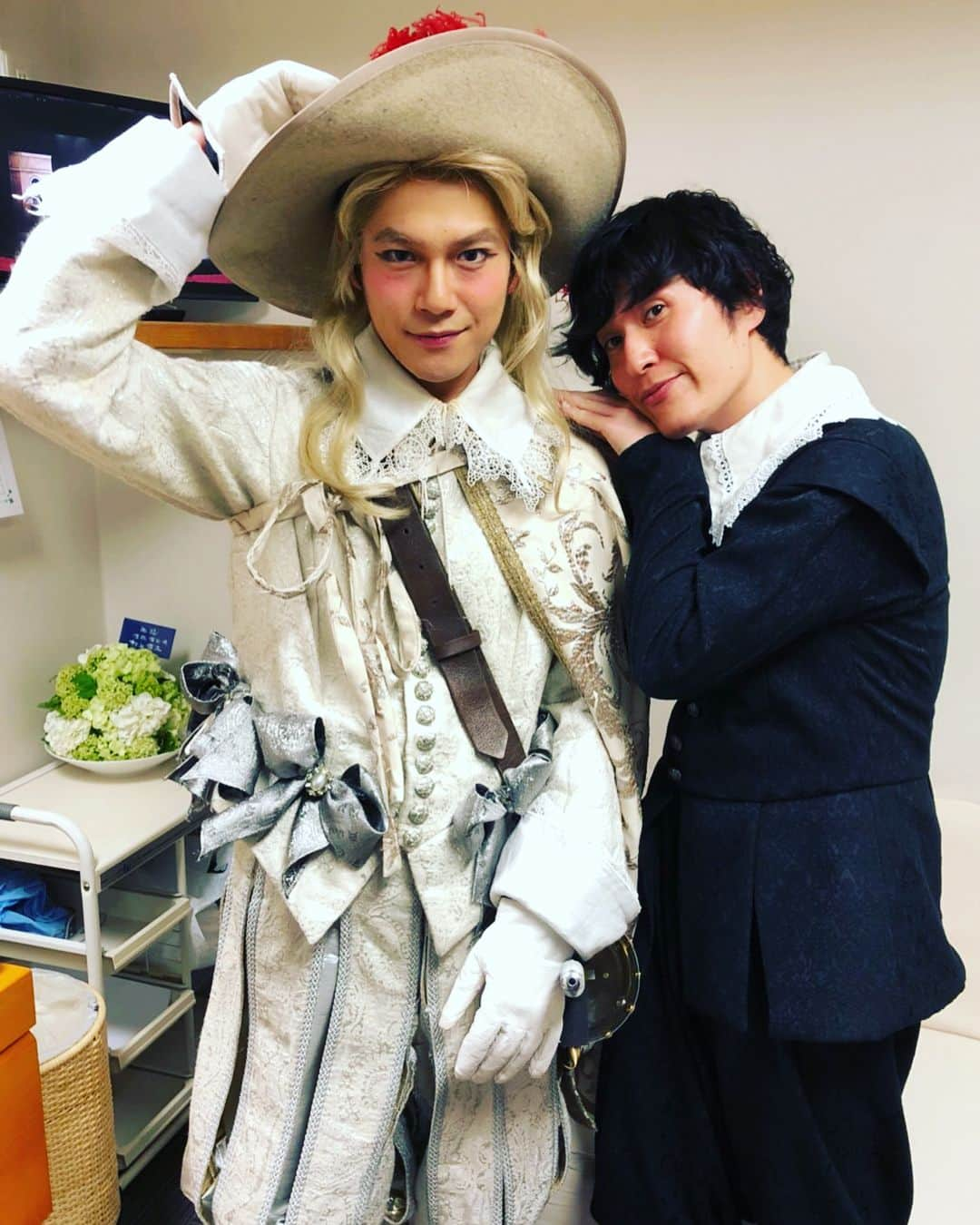 清塚信也さんのインスタグラム写真 - (清塚信也Instagram)「舞台シラノより、かっこかわいい平野良たん（ヴァルヴァーニ）のお届け。 良ちゃんは普段とてもクールでちょっとシャイ。 絵に描いたような男前ですー。」5月23日 17時30分 - shinya_kiyozuka