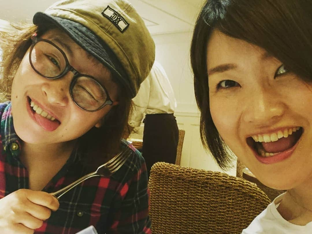 村田千鶴さんのインスタグラム写真 - (村田千鶴Instagram)「摂さんとランチ . ホテル出て別行動しとったのに相方と遭遇 小出にも会えたけん結果HAPPY⤴⤴ . . #このみ #村田千鶴 #おぎたともこ #なかむら摂 #小出真保 #ランチ #新宿 #HARBS . . #広島 ×2 #長野 ×2」5月24日 15時07分 - muratachizuru