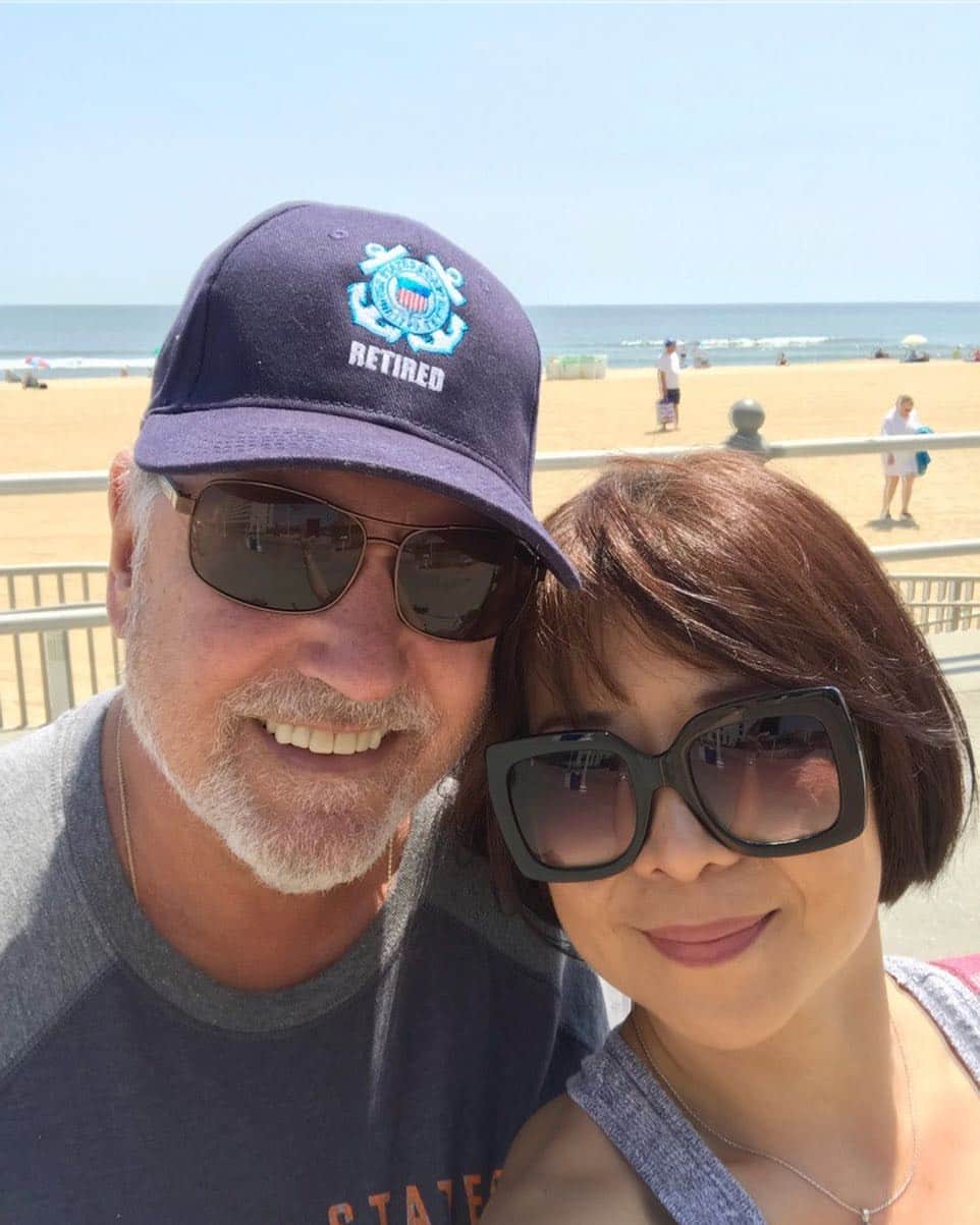 のインスタグラム：「Having the best time ever with my loves!! 😍❤️❌⭕️ #FamilyVacation #RVCrossCountry #VirginiaBeach #AllMyLoves」