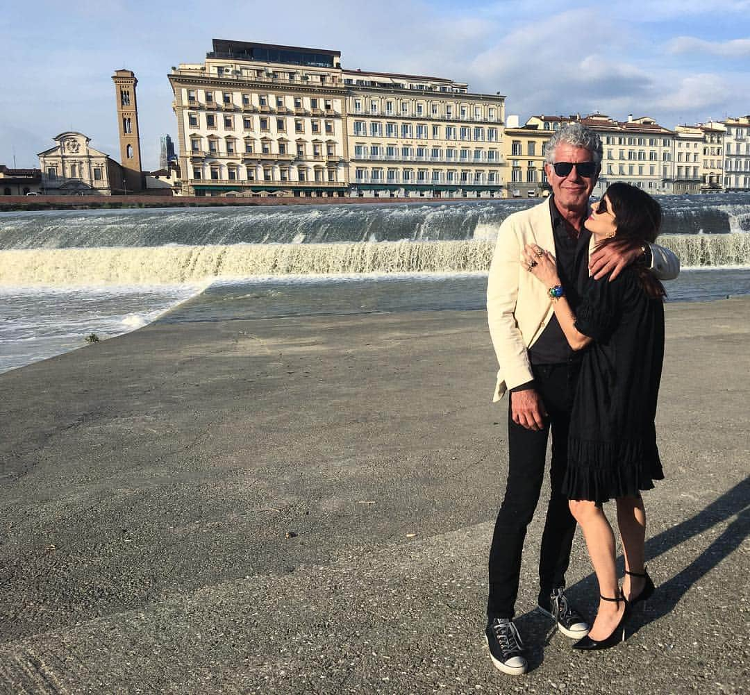 アンソニー・ボーディンさんのインスタグラム写真 - (アンソニー・ボーディンInstagram)「#Firenze @asiaargento La Primavera」5月25日 2時08分 - anthonybourdain