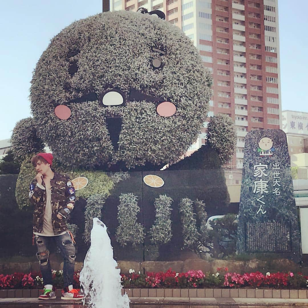 りんたろーさんのインスタグラム写真 - (りんたろーInstagram)「#thanks #myhometown #hamamatsu  #最高のオーディエンス達だったぜ #また帰って来るぜ  #家康もここから跳ねたんだよな？ #ブレイクして帰って来るので #待っててくれよな笑  #ハラタツグラム #haratatsuglam  #よしもと芸人 #EXIT  #りんたろー #浜松出身」5月25日 21時57分 - rin_the_sky