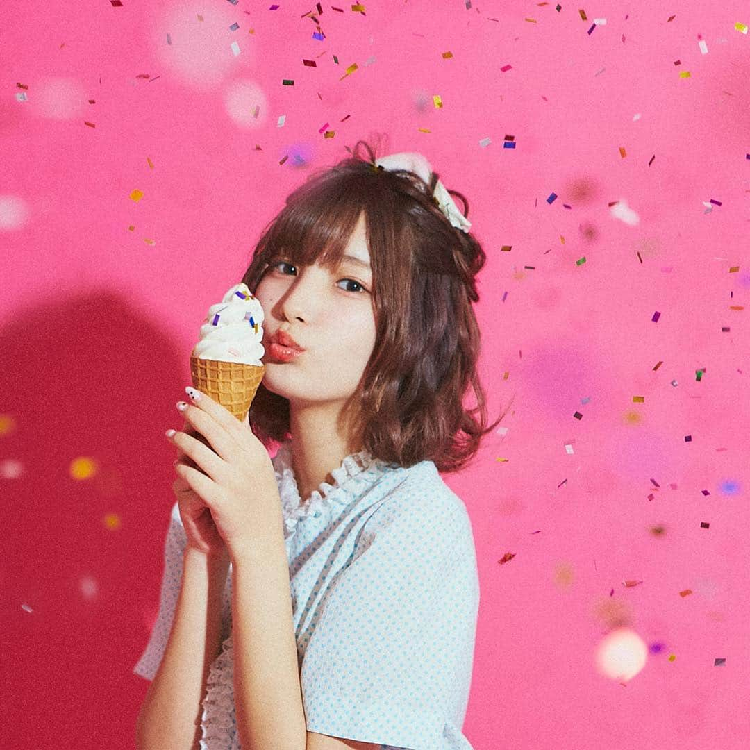 かすさんのインスタグラム写真 - (かすInstagram)「 melTVに動画verが載ってるよ🍨  髪も衣装もセットも全部可愛かった🧚‍♀️  #melTV #mel」5月25日 15時19分 - kasuu_kasu