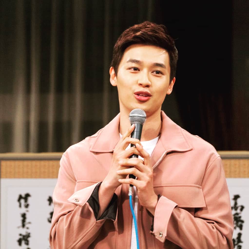 イ・ジュンムンのインスタグラム：「고사지냈습니다! 비밀과거짓말 끝나는날까지  아무사고없이 모든분들이 웃으면서 행복하게 마무리 했으면합니다 비밀과거짓말 화이팅!! 윤재빈 화이팅!! #고사#비밀과거짓말#윤재빈#이중문#6월말방송#지금도촬영중#건강하게마무리하기」