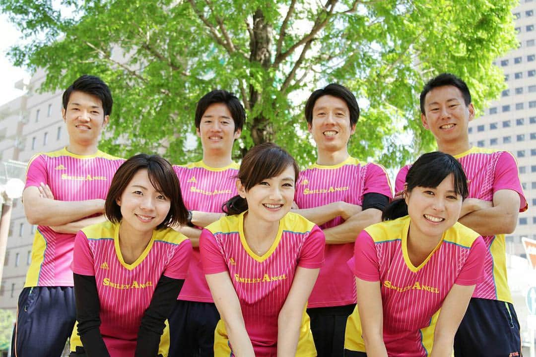 湯田友美さんのインスタグラム写真 - (湯田友美Instagram)「smiley angel running team by 杏林堂 今週は、スマイリー🙂杏林堂さんでながーーいミーティング終わり！空っぽの頭が痛い… 今からスマイリー会員さんと練習会です🏃‍♀️ ✔︎(2000＋1000)✖︎3 火曜から日曜まで、いつもみんなで静岡県内の教室を開催してくれています🙂いつもありがとう！ They’re my colleagues in Shizuoka prefecture😉 ・ #杏林堂 #杏林堂薬局 #スマイリーエンジェル #ランニングクラブ #ランニング #ドラッグストア #静岡 #浜松 #磐田 #島田 #shizuoka #Hamamatsu #running #runningteam #drugstore #colleague  #不動の中尾選手 #生粋の浜松男子智也 #癒しの勇太 #大黒柱美保ちゃん #天然過ぎるあいばちゃん🍈 #何でもすぐ忘れるところてん女」5月25日 18時28分 - yudatomomi