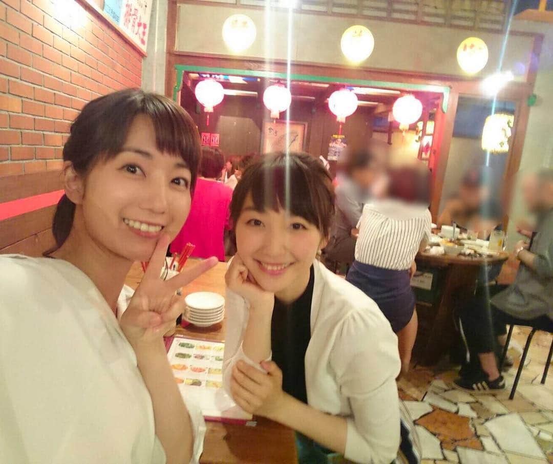 のインスタグラム：「金曜日の夜は安定の真衣ちゃんと💓 #台湾料理  #華金 #橋本真衣 アナ #同期」