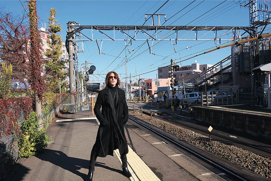 SUGIZOさんのインスタグラム写真 - (SUGIZOInstagram)「From「JOURNEY THROUGH THE ROCK AND ART」  Photo by Masayoshi SUKITA.」5月26日 20時27分 - sugizo_official