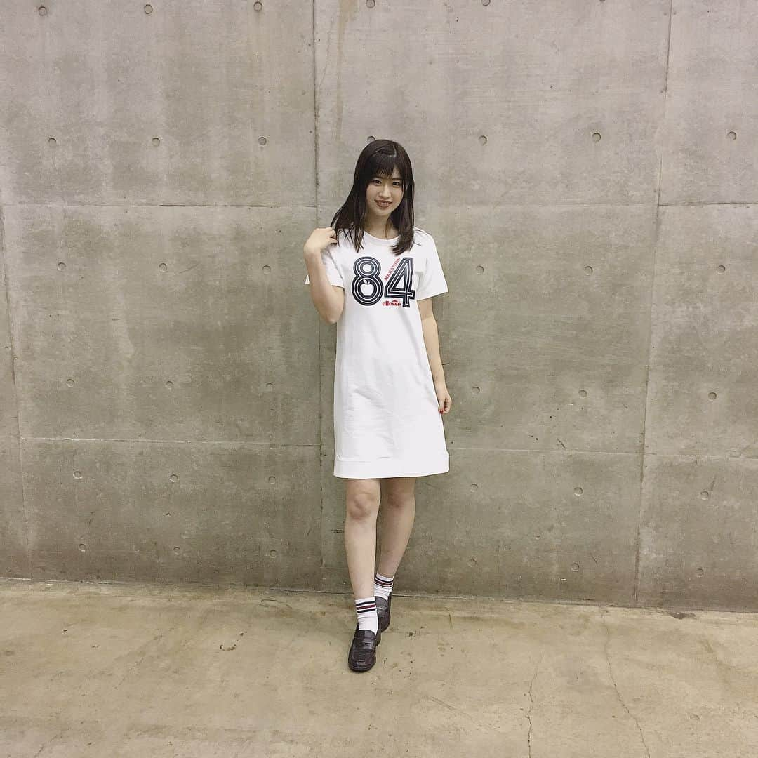 佐藤朱さんのインスタグラム写真 - (佐藤朱Instagram)「今日の握手会では 午前も午後もellesseを着たよ〜🎾❤️ どっちが好き？？👀笑 #ellesse」5月26日 23時07分 - akari_miyagi