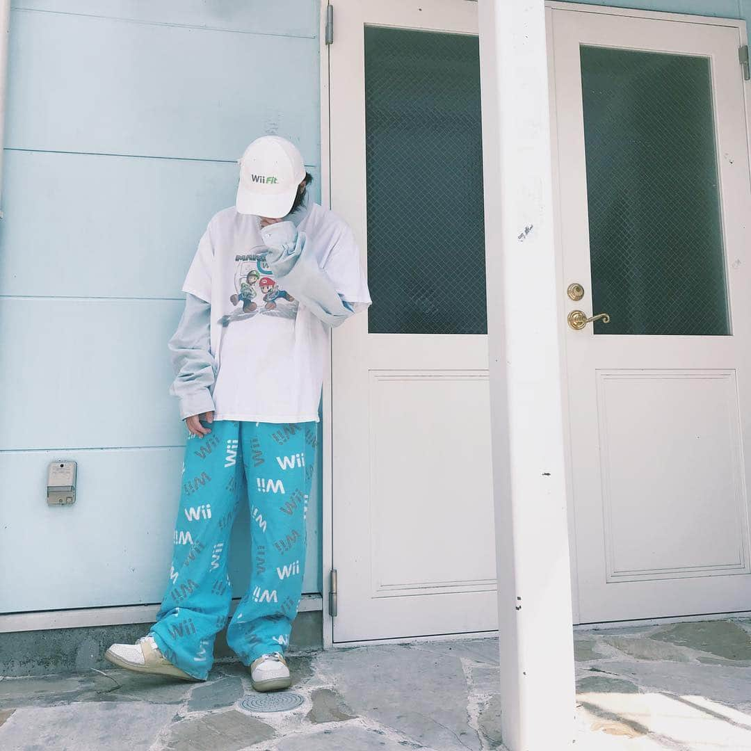 むゆあさんのインスタグラム写真 - (むゆあInstagram)「全身Wii cap→#wiifit  tops→#mariokartwii  shirt→ @santonibunnoichi_harajuku  pants→#wii shoes→#wii × #nike」5月27日 20時07分 - muyua23