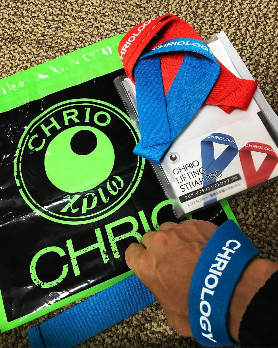 山本俊樹のインスタグラム：「クリオ リフティングストラップ プロ  #CHRIO #クリオ  @chrio.jp  @chrio.jp  @chrio.jp  #weightlifting #snatch #cleanandjerk #squat #deadlift #nikeromaleos3 #LiftersHigh #CandK #耐えて勝つ #九苦に一勝 #ウエイトリフティング #重量挙げ #山本俊樹 #hookgrip」