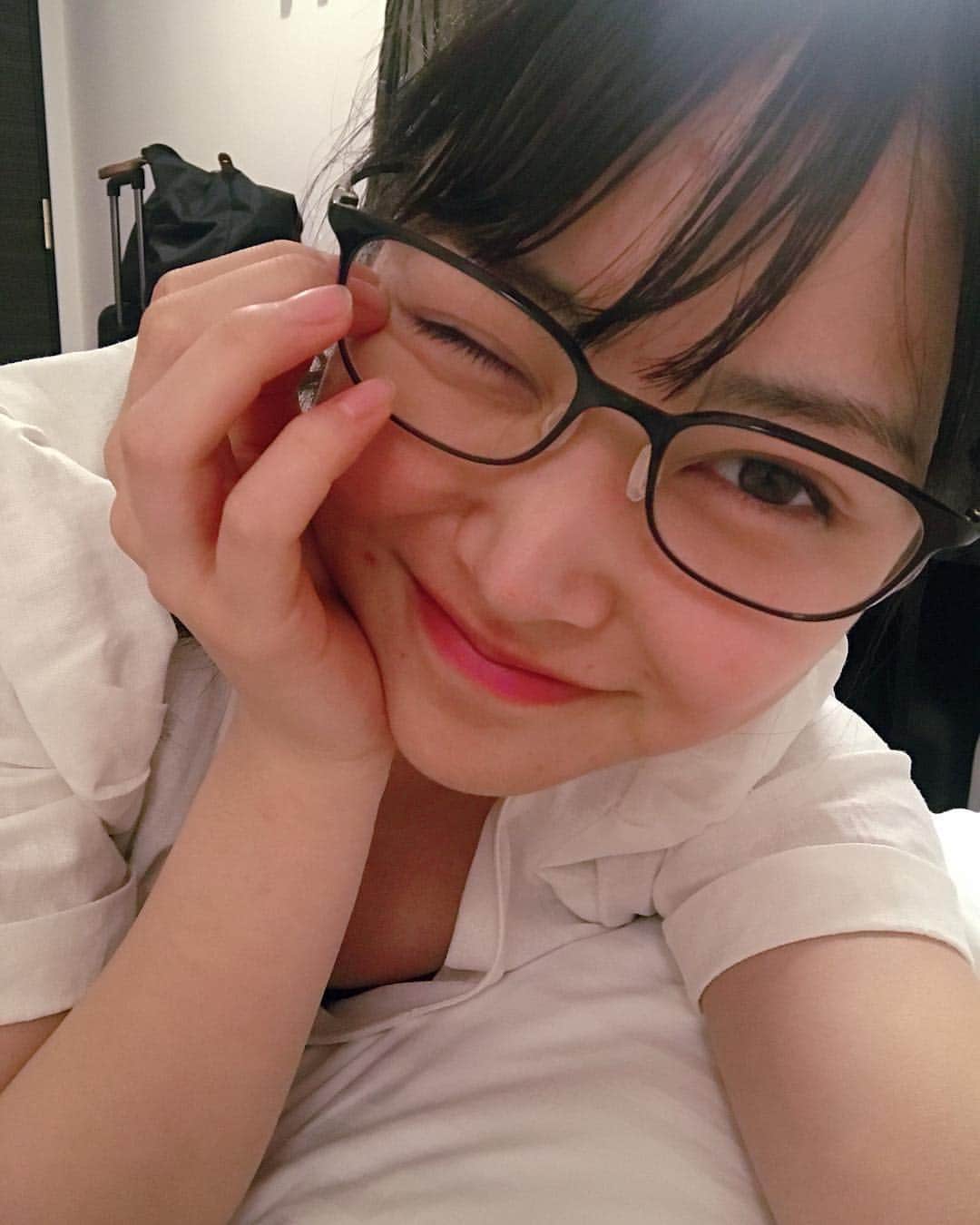 白間美瑠さんのインスタグラム写真 - (白間美瑠Instagram)「上手くウィンクできるように頑張ってる😤😤💨💨💨 #ウィンク」5月27日 16時06分 - shiro36run