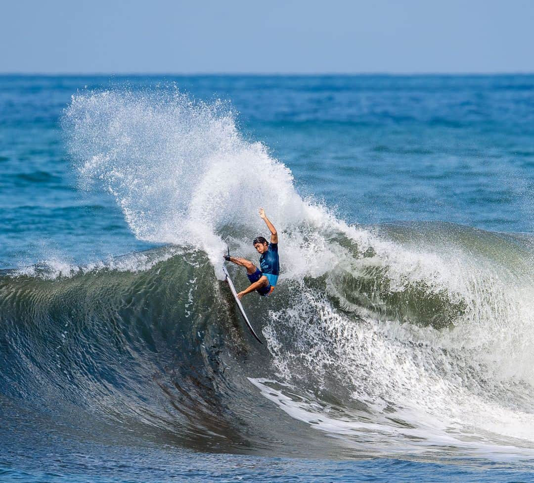 五十嵐カノアさんのインスタグラム写真 - (五十嵐カノアInstagram)「Round 2 tomorrow here in Bali! Waves should be good again! Can’t wait. @tallteef」5月27日 22時16分 - kanoaigarashi