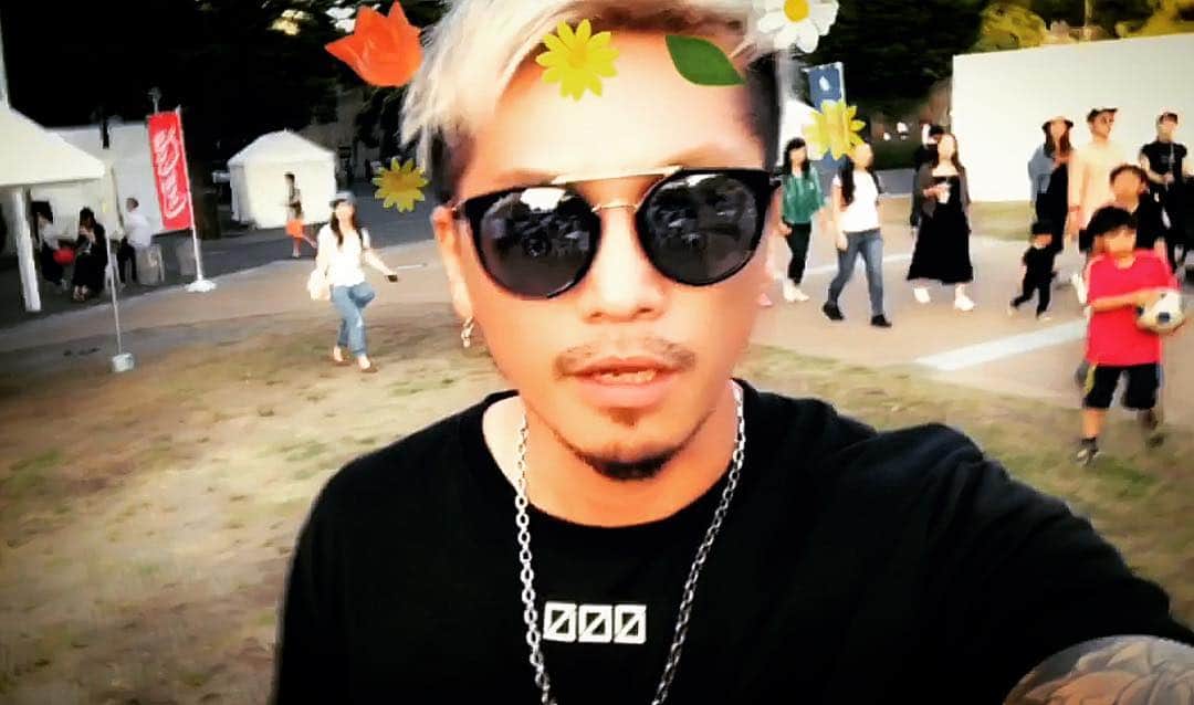 DJ ACEさんのインスタグラム写真 - (DJ ACEInstagram)「🍻 Hang out with my brothers☀️ #greenroom #greenroomfestival  #yokohama #raggaevibes #straite  #straite_style  #ACE1 @ace1djace」5月27日 22時50分 - ace1djace